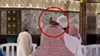 Güvercin Kabe'de namaz kılan kişinin başından ayrılmadı